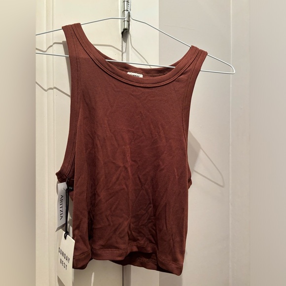 Sunday best honor tank crop - Picture 1 of 2